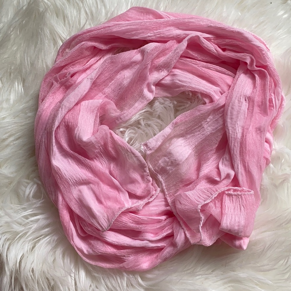 Pink lightweight scarf